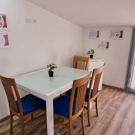 Guest Mandra 12 E 13 アパート レッジョ・エミリア