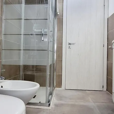 Guest Mandra 12 E 13 アパート レッジョ・エミリア