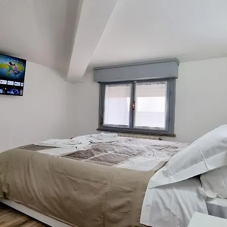 Guest Mandra 12 E 13 Reggio Emilia