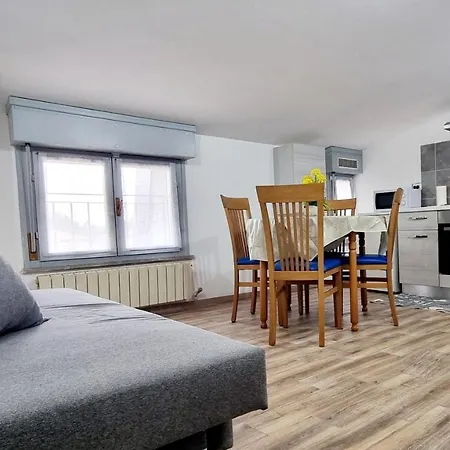 Apartamento Guest Mandra 12 E 13 Reggio Emilia