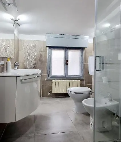 Guest Mandra 12 E 13 Apartman *